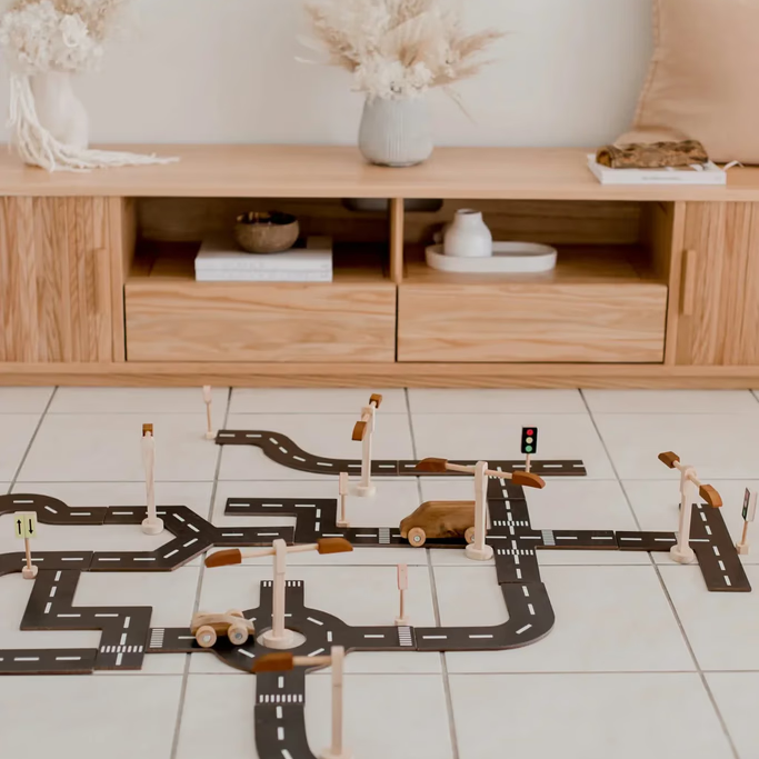 road play set