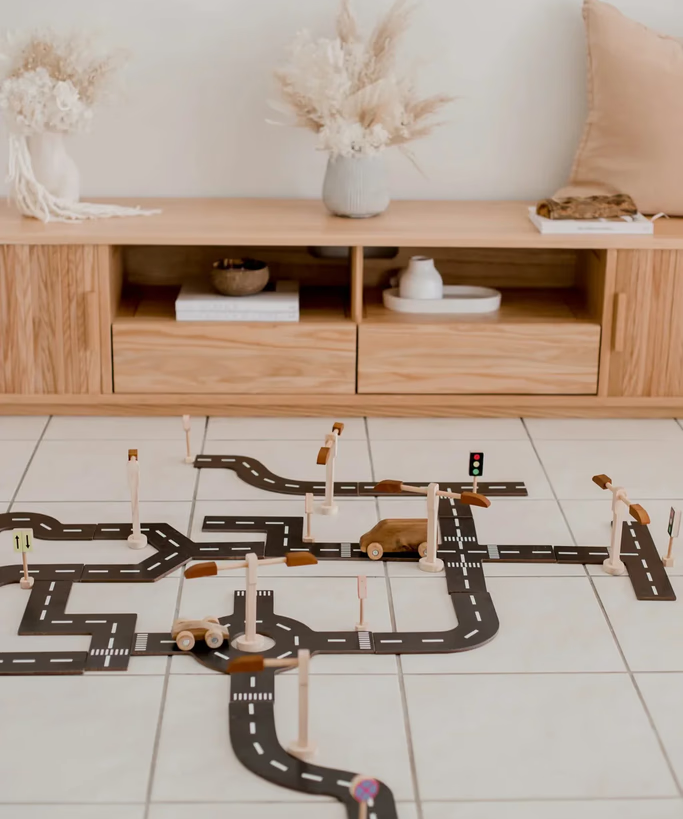 road play set