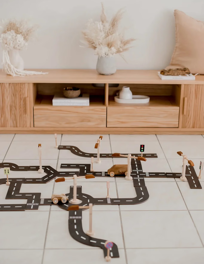 road play set
