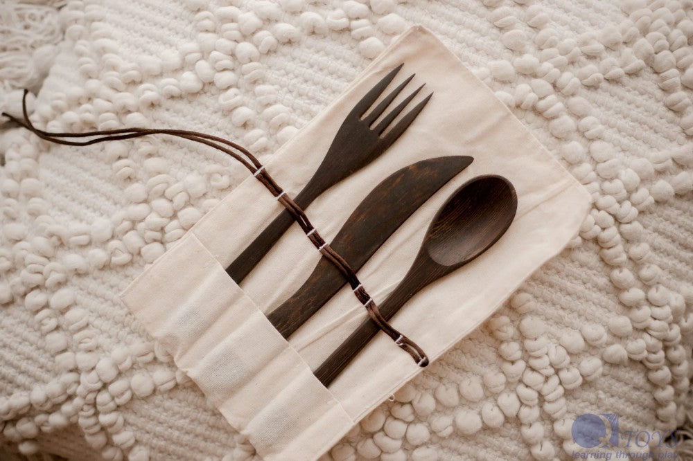 QToys Australia (USA) Child wooden utensil set1